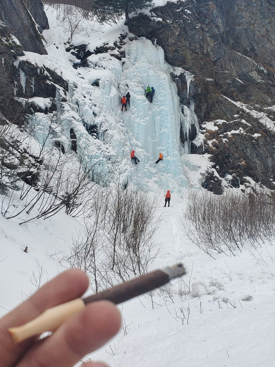 PilotBreadBoy's tweet photo. 🏔🧊🚭 https://t.co/0gsJ3BhH17
