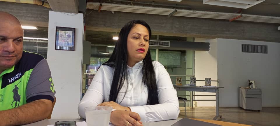 IcumEsCulturaMo's tweet photo. #01Feb || Hoy recibimos la grata visita de nuestra secretaria del Poder Popular para El Desarrollo Social Misiones y Grandes Misiones Danielys León en función de abordar el plan de trabajo correspondiente al primer semestre de este 2023
@anafuentespsuv
@Cosme_psuv
@danielyspsuv_ https://t.co/nyII96Up1W