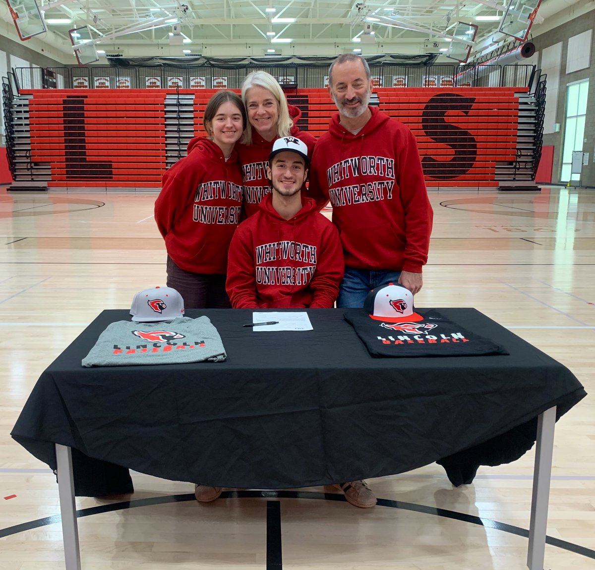 LHS_CardsBB's tweet image. Huge congratulations to Senior OF Henry Fovinci on signing with @gobucsbaseball !!

#CardsAtTheNextLevel #signingday2023