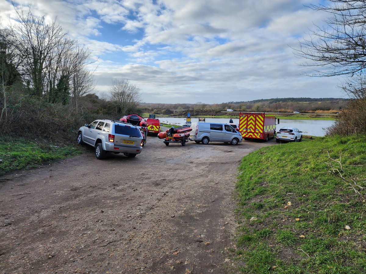 BARBSAR_04's tweet image. @barbhovercraft - Request from @WessexRescue for #MutualAid to help in the #Search for a #MissingPerson. Long day and nothing found but happy to help out.
@surflifesaving @dorsetpolice @DWFireRescue