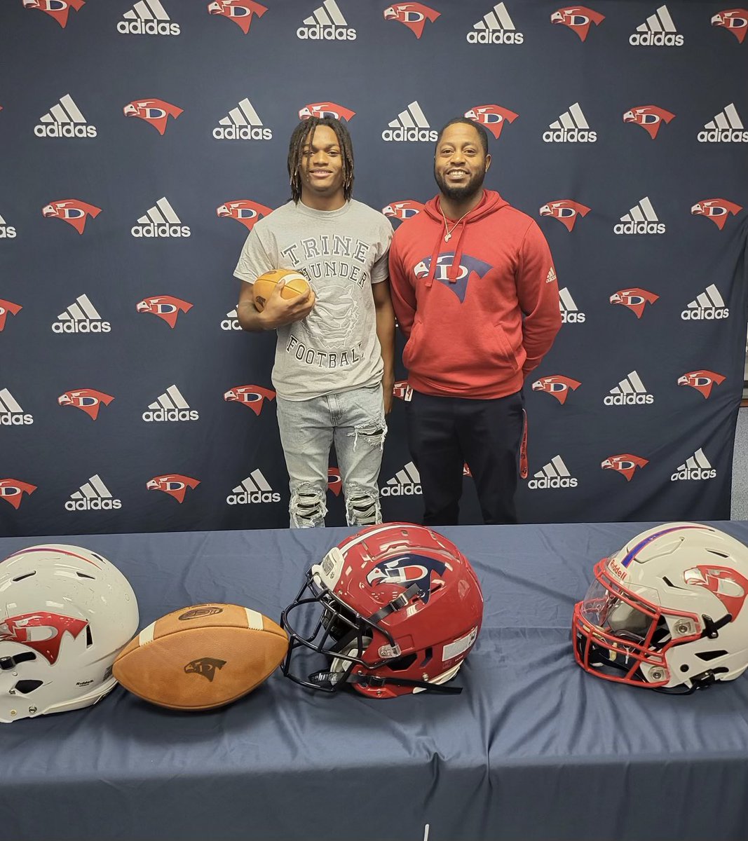 <a href="/TrineThunderFB/">Trine Thunder FB</a> you have you a good one. Go be great <a href="/Stxephen37/">Stephen Howard Jr</a> 
#NationalSigningDay23’