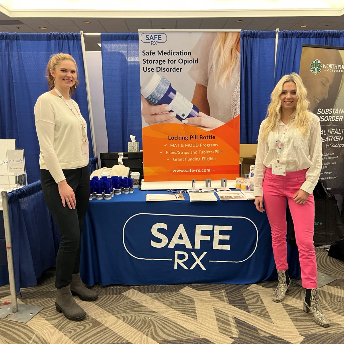 Safe_Rx's tweet photo. Thank you to the conference organizers and attendees of the Winter Symposium. We had a fantastic time networking and connecting with key opinion leaders on how to treat and prevent addiction.
#saferx #lockingpillbottles #wintersymposium23 #networking #thankyou https://t.co/kt72WeumXY