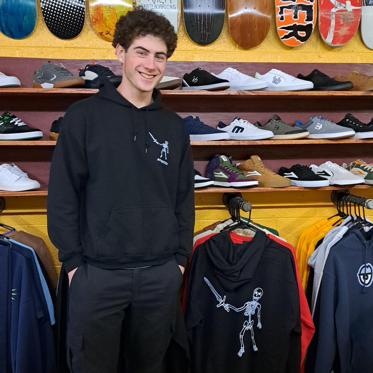 Who's the local entrepreneur selling his Appointedbrand.co clothing line at Rhett Skateboarding? THIS GUY!

Follow Norman at instagram.com/appointedbrand… or stop by Rhett's and grab a hoodie.