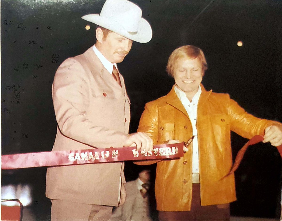Bobby Hull's passing marks the end of an era in the sport, and his impact both on and off the ice will never be forgotten. As a proud Hereford breeder and the official opener of our show in 1976, he will be deeply missed by all who had the privilege of knowing him.