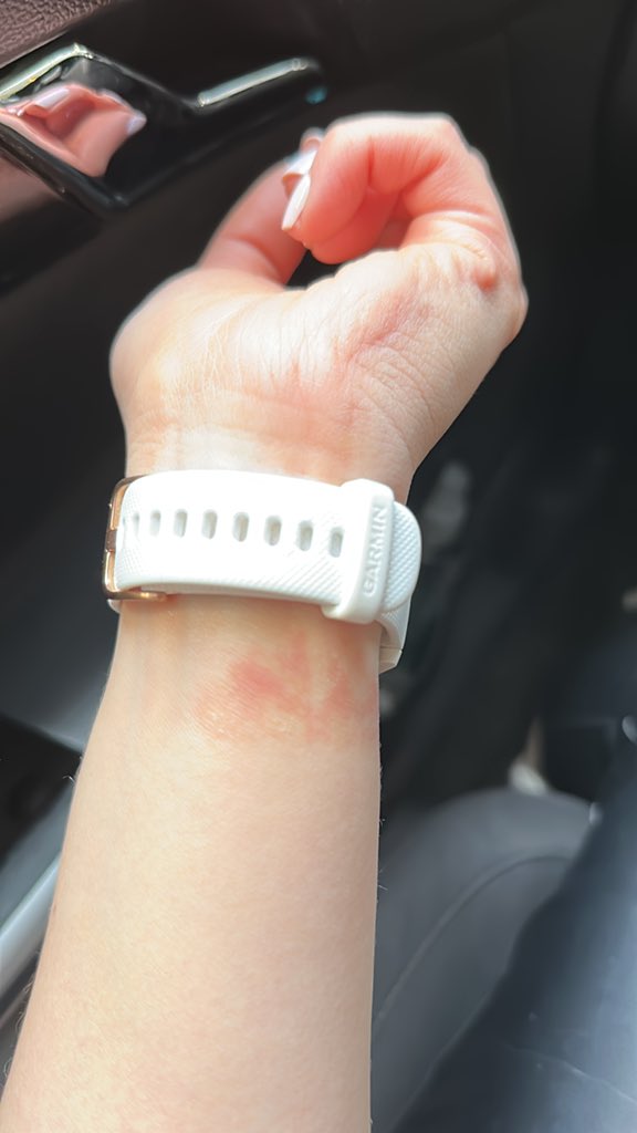 A alguien más le pasa esto con <a href="/GarminMexico/"><a href="/Garmin/">Garmin</a>Mexico</a> @Garmin ?