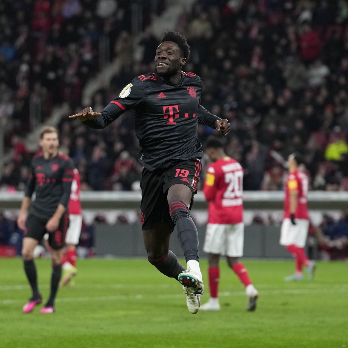 Four observations from Bayern Munich's comfortable 3-1 win over Mainz -  Bavarian Football Works