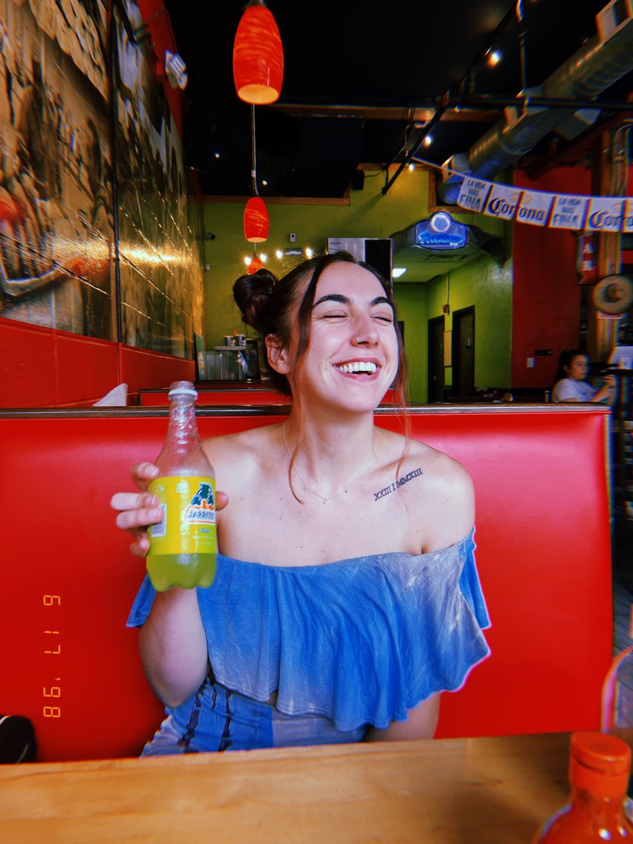 serena_creates's tweet image. UGC Example with Jarritos #ugcphotography #ugcsample