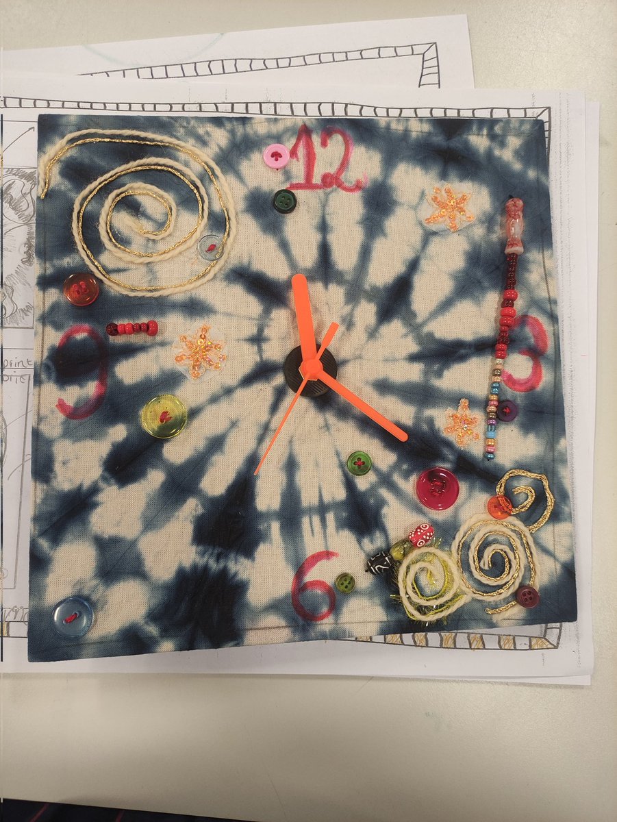 Loving the creative flair in these mixed media clocks. #DT #Textiles #Designandtechnology #KS3DT