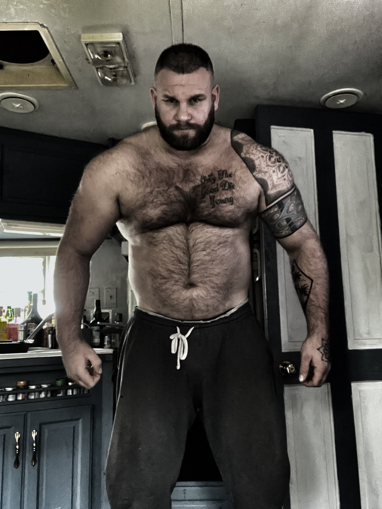 Strive for progress not perfection..!!

#gaybearsofinstagram #gaybeardedmen #gaybearded #gayhairymen