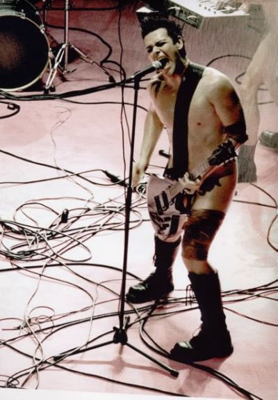 #RichardZeeKayDay #RichardZKruspe #RZK #Reesh #Scholle #Emigrate #guitar #Gitarre #SingerSongwriter #FirstArsch #OrgasmDeathGimmick #RavishingRichard #substituteteacher #HumpDay