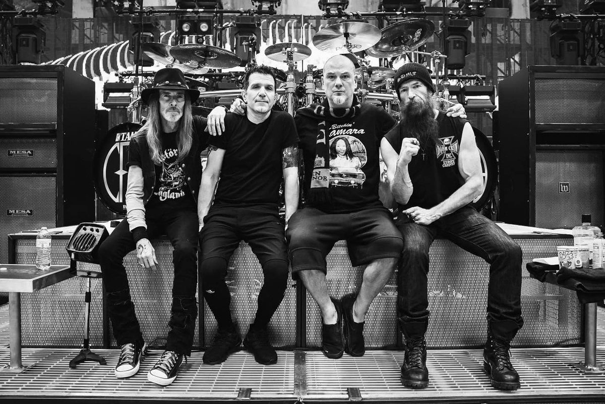 WFenec's tweet image. Le #tribute band @Pantera, mené par son chanteur Phil Anselmo, a été déprogrammé des #festivals @rockamring et @rockimpark_com en #Allemagne et au #Gasometer en #Autriche : w-fenec.org/infos/2023/02/… #pantera #deprogramme #dropped #metal #rockamring #rockimpark