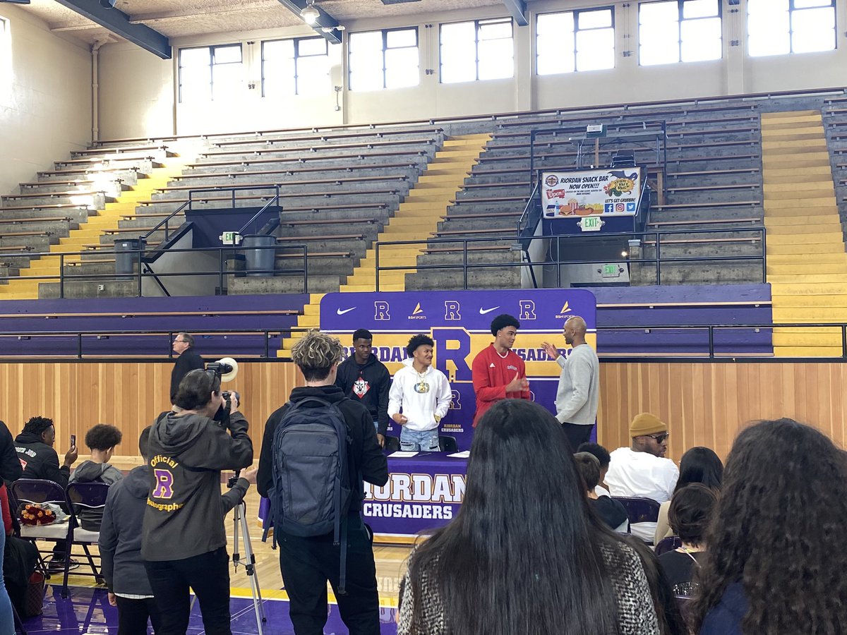 Ethan Kassel (@kasselmedia) on Twitter photo Signing day for the <a href="/RiordanSports/">Riordan Athletics</a> trio of <a href="/ChalaIsiah/">Isiah Chala Jr</a>, <a href="/ZZJONES23/">Zachary Jones</a> and <a href="/ZionWells2/">Zion Wells</a>. <a href="/CoachAdhir/">Adhir Ravipati</a> notes theyโre the first Crusader football players to sign directly out of high school in over a decade. Signing day for the <a href="/RiordanSports/">Riordan Athletics</a> trio of <a href="/ChalaIsiah/">Isiah Chala Jr</a>, <a href="/ZZJONES23/">Zachary Jones</a> and <a href="/ZionWells2/">Zion Wells</a>. <a href="/CoachAdhir/">Adhir Ravipati</a> notes theyโre the first Crusader football players to sign directly out of high school in over a decade.