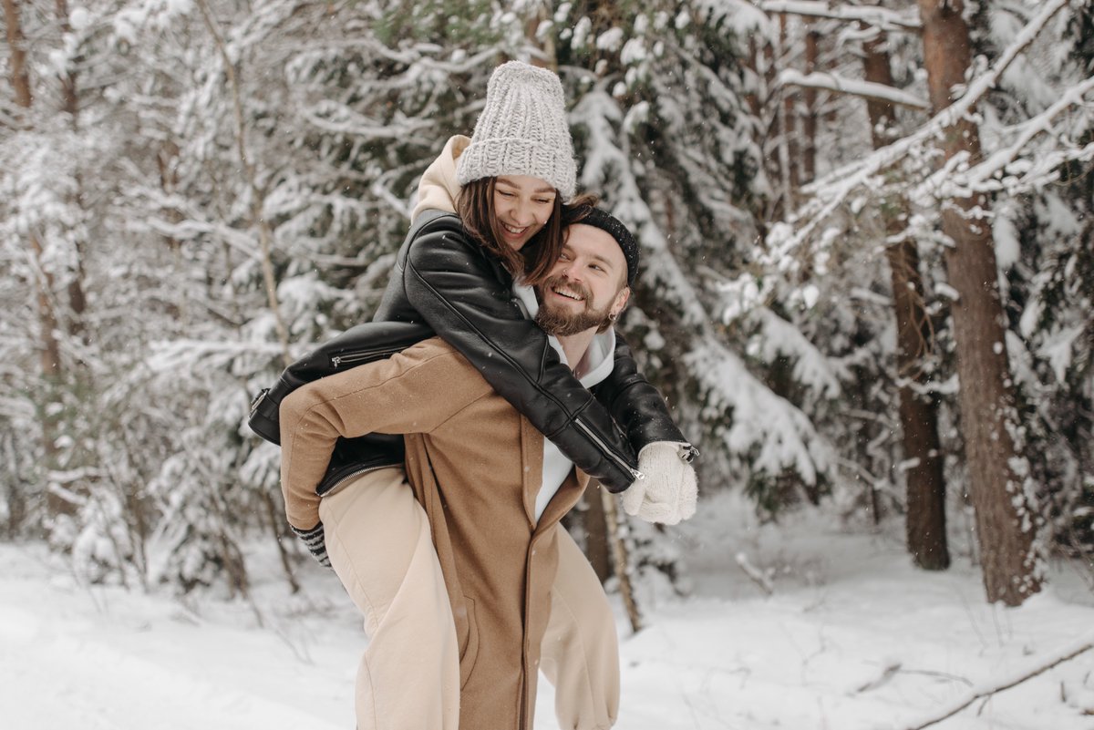 Valentine’s Day is right around the corner and we have the perfect romantic packages for you and your partner! What’s more romantic that a weekend away in the snow-covered mountains? charminginnsofalberta.com/packages