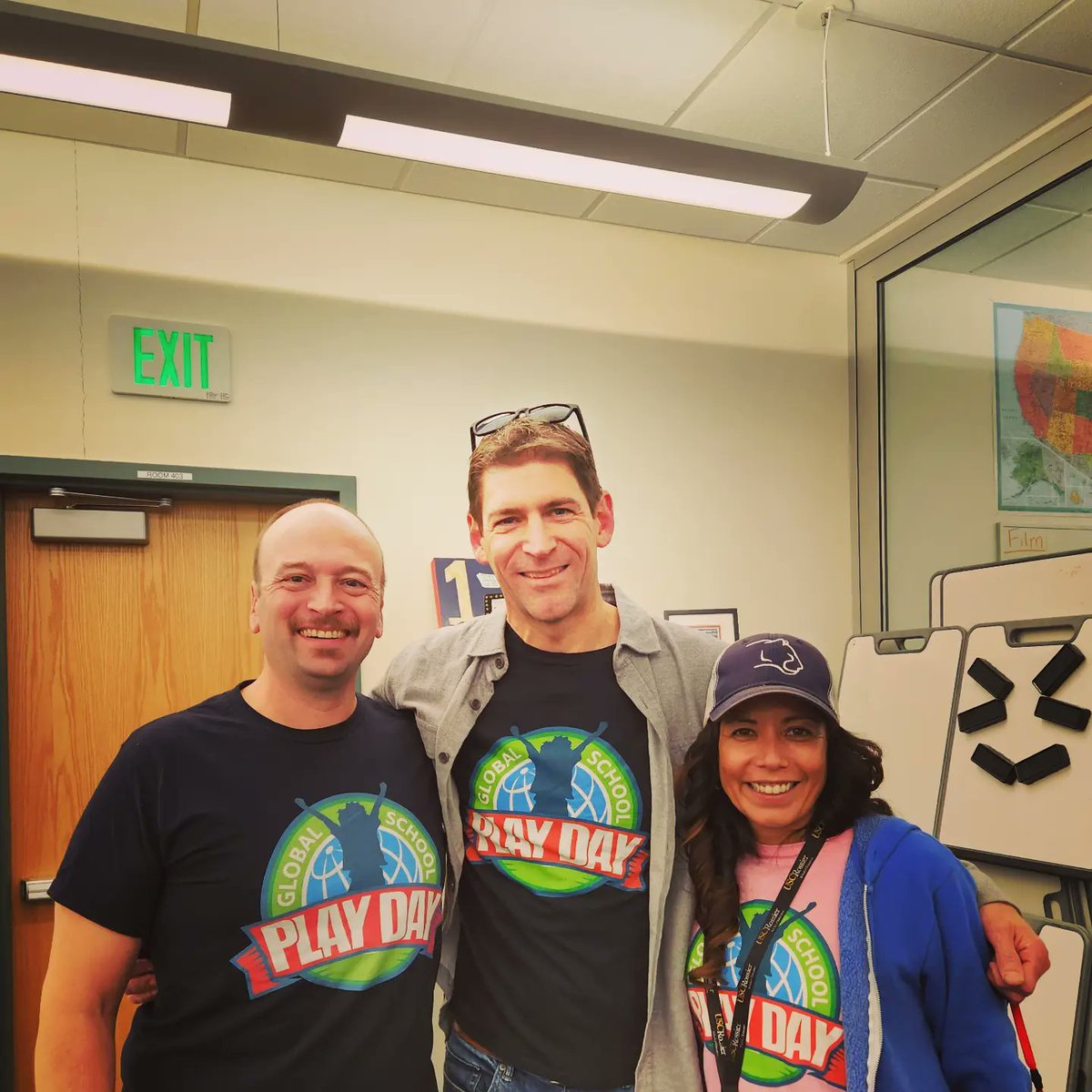 HallMiddle's tweet photo. Happy Global School Play Day from Hall! #wearelcmsd #hallmiddle #GSPD2023 https://t.co/WDMTnE2Rim