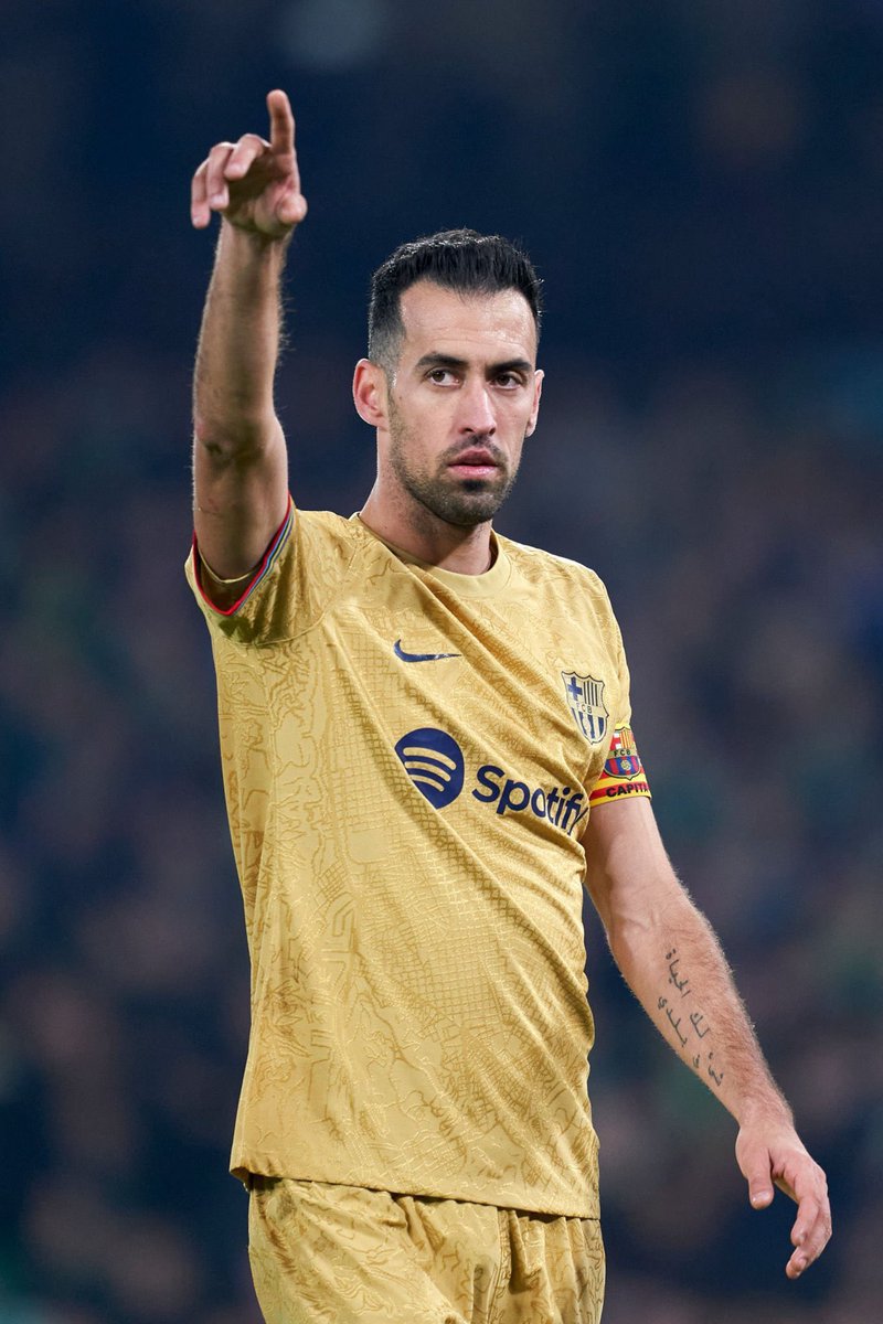 pablolopez111's tweet photo. Busquets

…y otro recital más

No hay futbolista en su posición que domine mejor el juego

“Busi es insustituible” Xavi

“Busquets jugará en la selección mientras él quiera” Luis E

“Busquets es el mejor del mundo en su posición” Casemiro

…él sigue y sigue con las MASTERCLASS https://t.co/4UTseXZRZ0