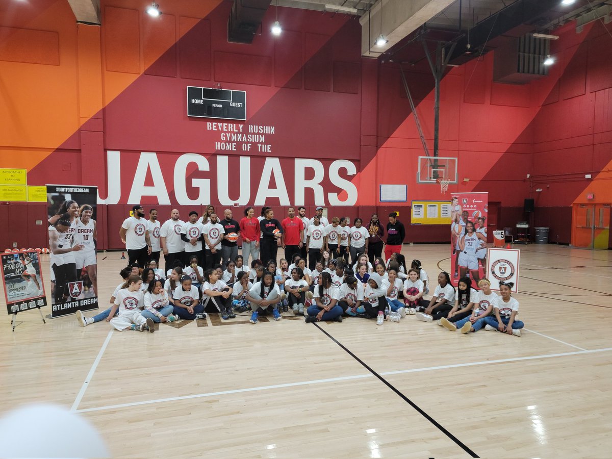 MLKJaguarsAth's tweet photo. Thanks Again to the Atlanta Dream Staff and players for coming out to drop some knowledge on our girls. @kimogibbs @AtlantaDream @APSMLK https://t.co/WbaBbgSNZz