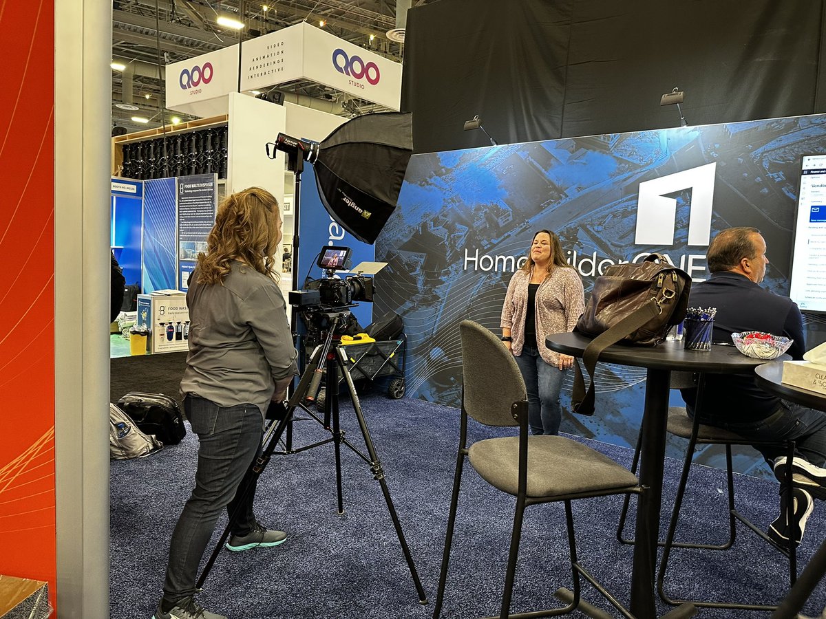 Booth time at <a href="/NAHBhome/">NAHB 🏠</a> #IBS2023 turned into studio time for <a href="/HomebuilderONE/">HomebuilderONE</a> with <a href="/LLTV1/">LLTV</a>