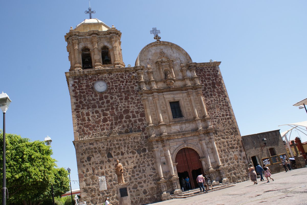 DiarioTragon's tweet photo. #Tequila #Jalisco es uno de los lugares más bellos y con muchas actividades, entérate en el sitio de todo lo que podrás disfrutar este año ahí! 🤟🏻🧔🏻

Toda la info en el siguiente link: https://t.co/2LjSJfsHuD 👈🏻

 #realblogger #tragontapatio #foodie #foodblogger #SoyTragon https://t.co/YjwljtGt8C