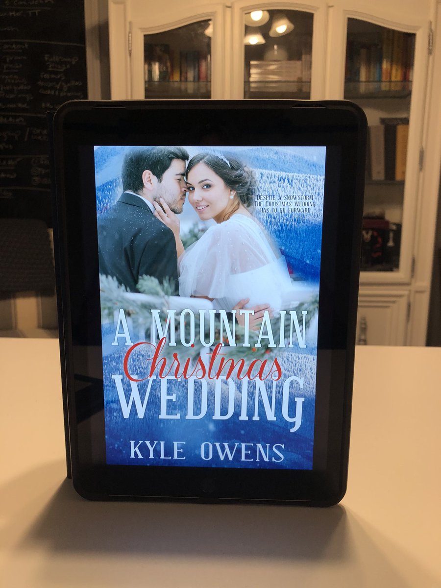 Here we go, @KyleOwe02309720 ! This is going to be good. I can feel it😊 #amreadingromance #romancereader #christmasromance #BookLover