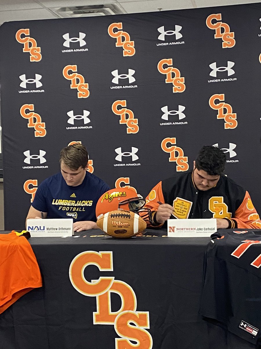MatthewOrthmann's tweet photo. I would like to officially announce, I have COMMITTED to Northern Arizona University, I would like to thank all my former coaches and teammates, as well as my family and friends who have allowed me to achieve my dream. Cant wait to see what this next chapter has waiting for me!!! https://t.co/tHCtGSGmrQ