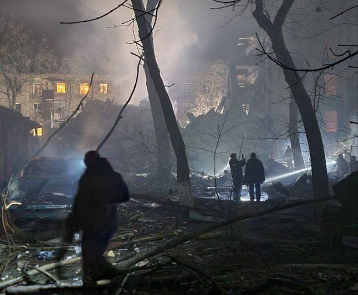 idaeua's tweet photo. #RussiaIsATerroristState At least two dead and seven wounded - these are the consequences of the shelling of #Kramatorsk as of this minute.

#RussianWarCrimes #RussianUkrainianWar #world https://t.co/HSERmt5GtF