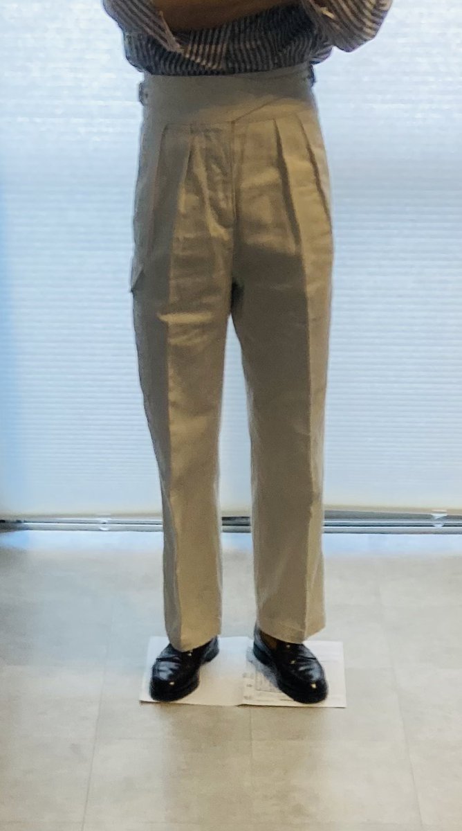 shibuo66's tweet photo. バナリパのコットンリネンのグルカ、3,000円台なら絶対買いだと思う。
中々良いシルエット。

#bananarepublic 
#バナナリパブリック https://t.co/mz8UGfc5wr