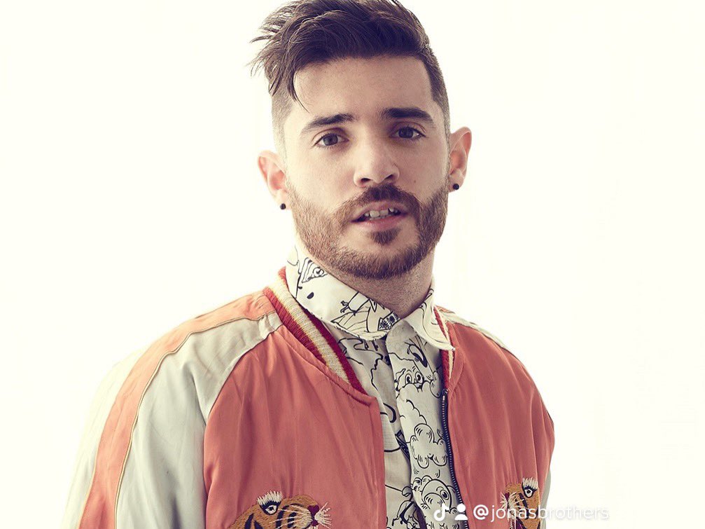 Jonas Brothers tweet media