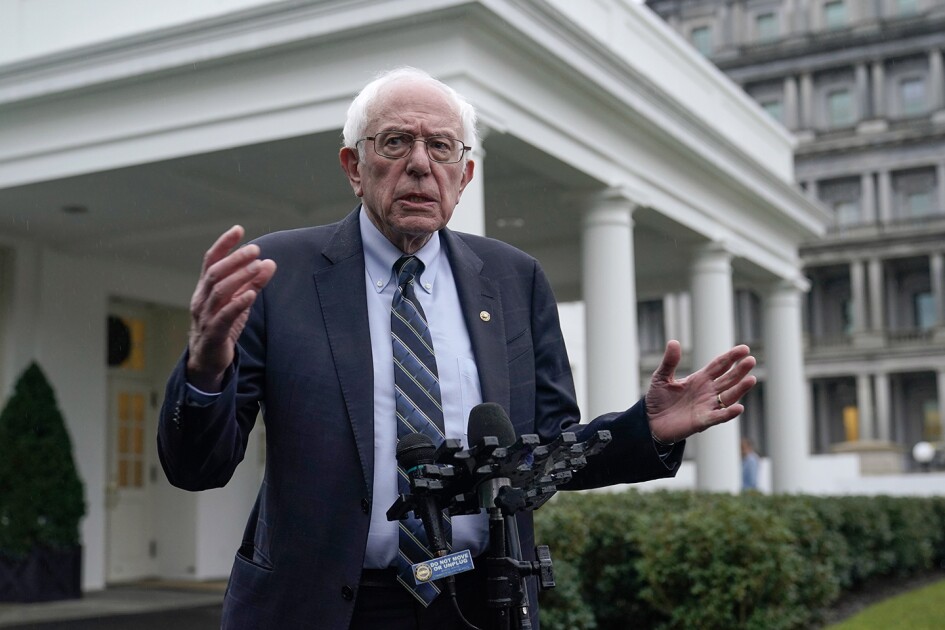educationweek's tweet photo. Boosting 'Pathetically Low' Teacher Pay Is Top of Mind for Bernie Sanders https://t.co/3rjxtqVajx https://t.co/ebF56JPyRy