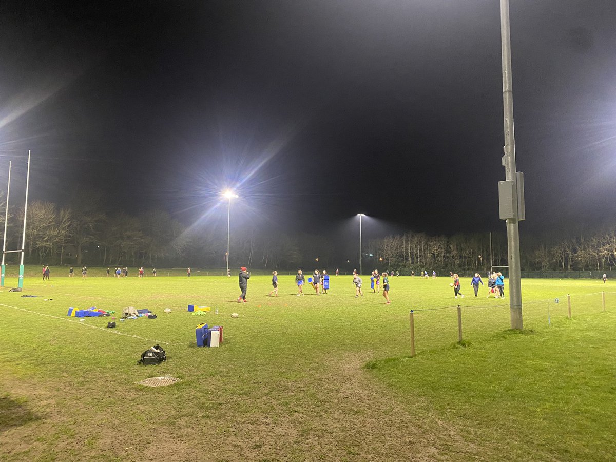 Great numbers @BallincolligRFC girls rugby tonight.  Place was buzzing after a sweep last  weekend with u14, u16s and u18s on the right side of the score line #MunsterStartsHere
