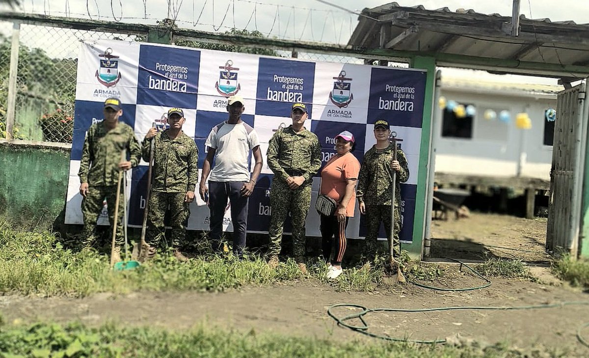 FuerzaFtc's tweet photo. Con el fin de fortalecer la conservación del medio ambiente en el municipio de Francisco Pizarro (Nariño), la @FTC_HERCULES, logró realizar acondicionamiento de las áreas generales del Centro de Desarrollo Infantil Las Flores. #BRIM4 #BFLIM41 #SimpreFirmes #ConstruimosPatria https://t.co/dIXIZwbSa4