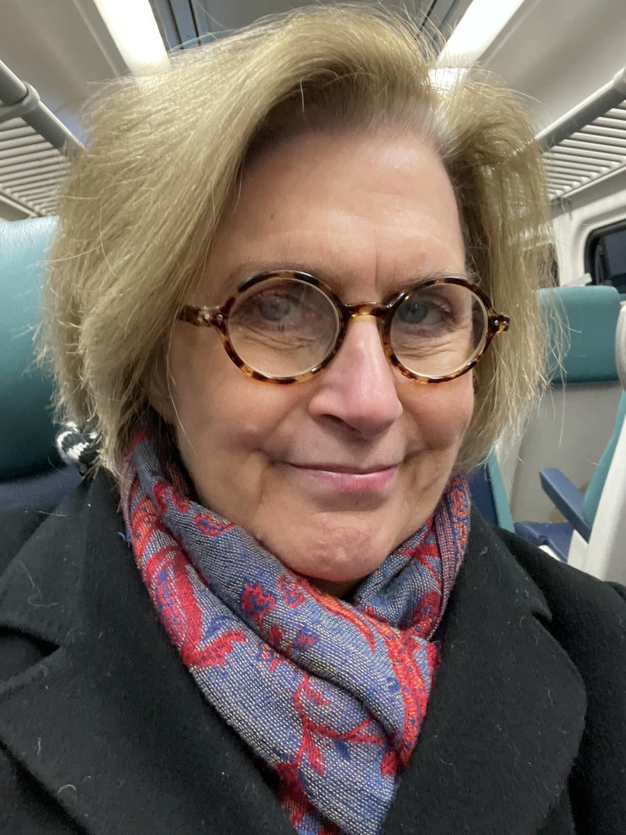On my way to cheer on 📣 #StBrigidsDay event w <a href="/AwakenHub/">AwakenHub</a> <a href="/digitalirish/">Digital Irish</a> in NYC w <a href="/MMaryMcKenna/">Mary McKenna</a> <a href="/marycarty/">Mary Carty FRSA</a> <a href="/maryannpierce/">Mary Ann Pierce</a> and more! #womenfounders awakenhub.com