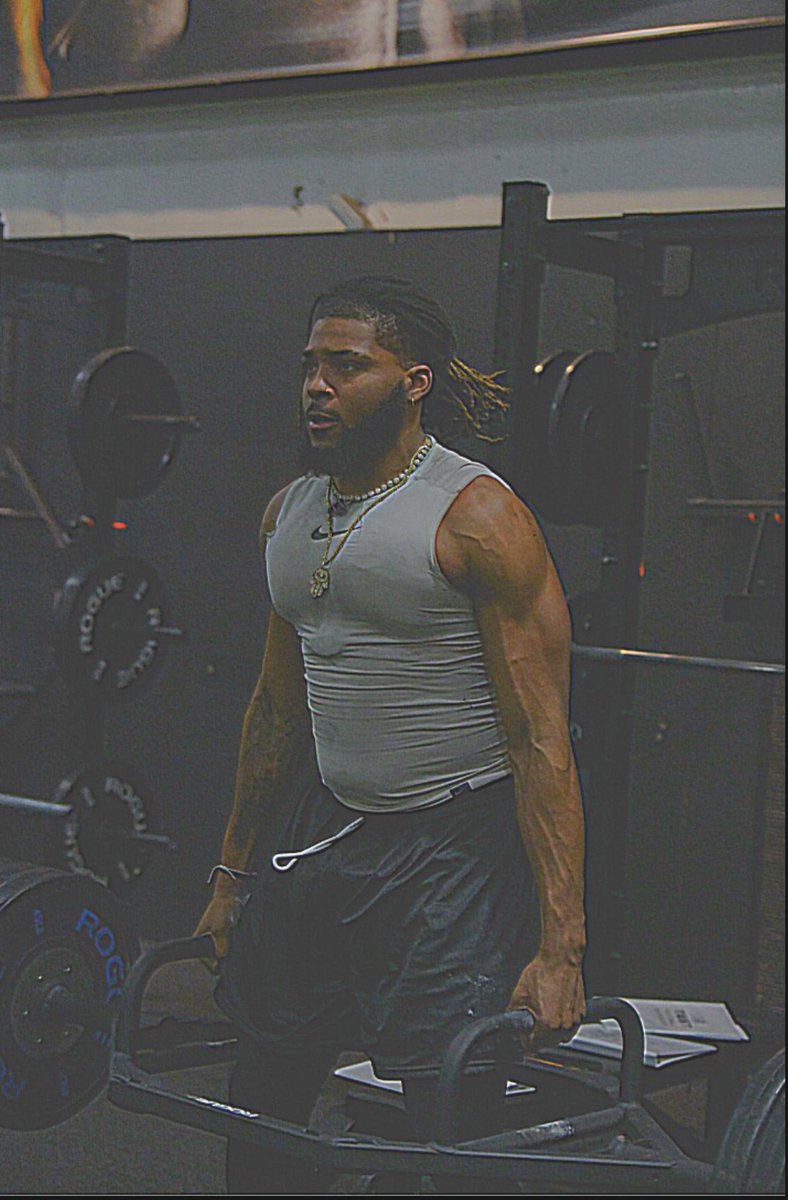 IWILL90_'s tweet photo. Your Limitations Don’t Exist In My World….
.
.
🧘🏾♂️🪬
.
.
#greatonpurpose#mastermanifestor #writteninthestars #iwill #cwill
#2023nfldraft. https://t.co/mhDd8RVbWt