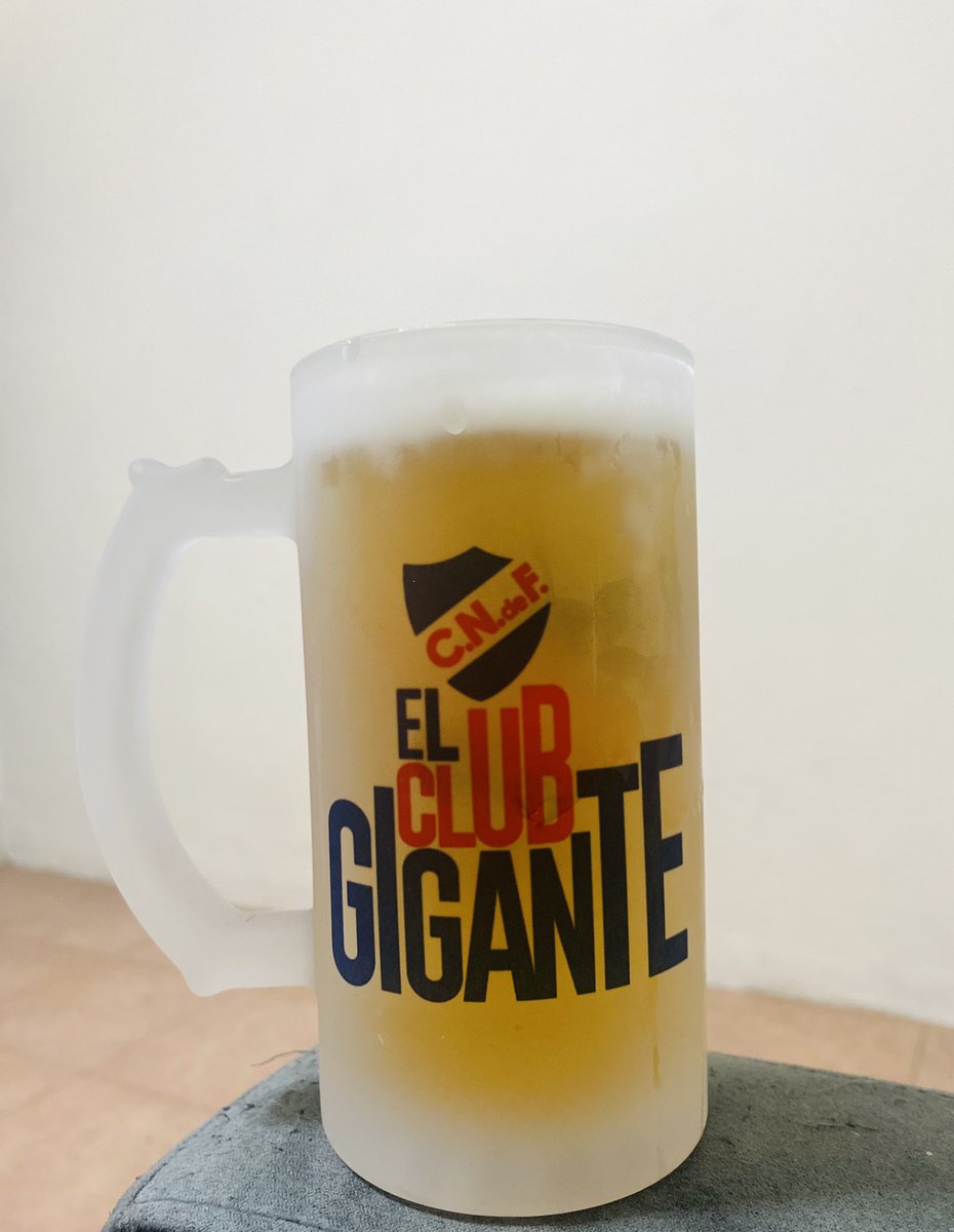 mlopez14_'s tweet photo. Acá abrimos el VERDADERO debate y que explote todo. 

❤️ una buena cerveza. 
🔁 un buen fernet.

Agenda tu pedido acá para tener una jarra personalizada cómo las que estás viendo! Son una bomba 🤩
https://t.co/meRaFdUnC6 https://t.co/dcRCVtfbyQ