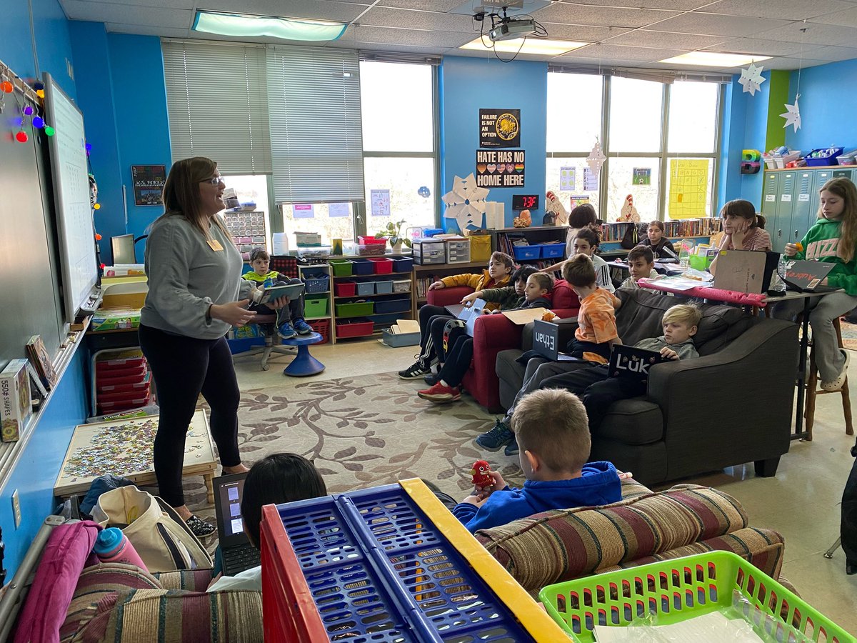 Today is World Read Aloud Day (Plus 100th Day!). Thank you to Assistant Superintendent Dr. Jeff Bresler <a href="/breslerjeff/">Dr. Jeff Bresler</a> and Community Enrichment Director Mrs. Jenny Bess for visiting Forder and reading to our kids. 💙🤍📚