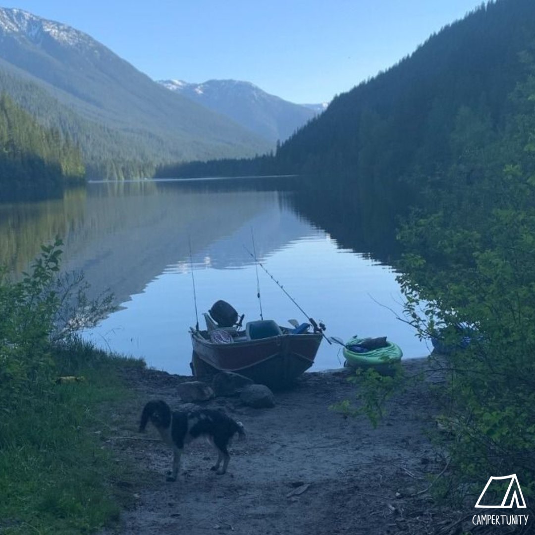 campertunity's tweet image. Welcoming Keefer's Place to Campertunity🤩⛺️

Choose from 1 of their 3 fully serviced RV sites or pitch a tent on 2 acres of land with a stunning lake view. Plenty of fishing and trails to explore for miles. 

🧡Book your getaway to Boston Bar, BC today!!