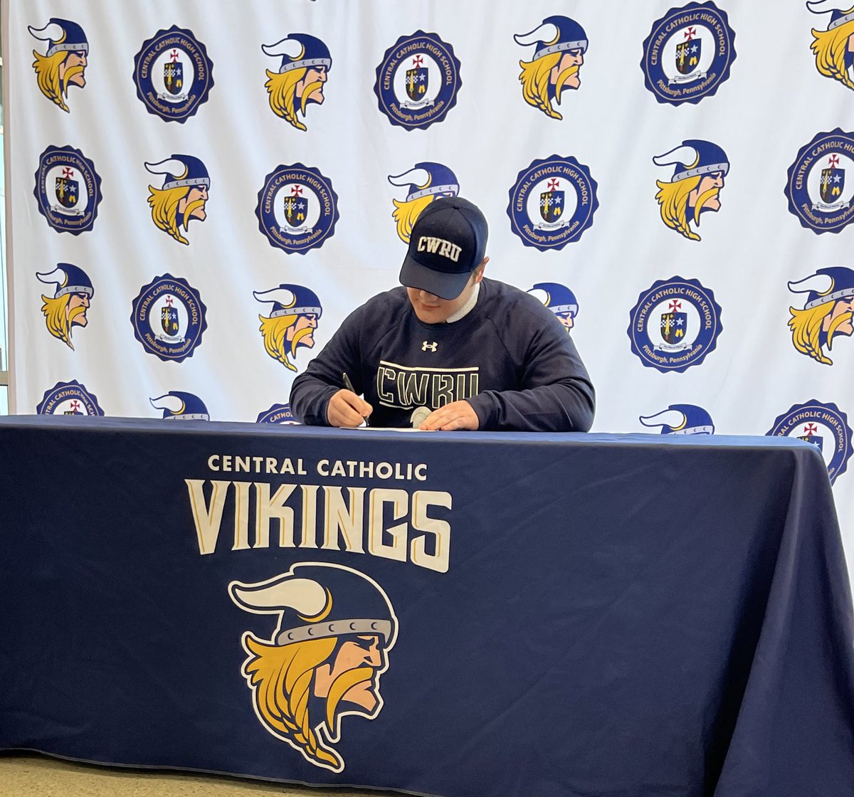gabeprimrose's tweet image. It’s official ✍️ @CWRUFootball @CoachSlesh @DebeljakGreg @PCC_FOOTBALL