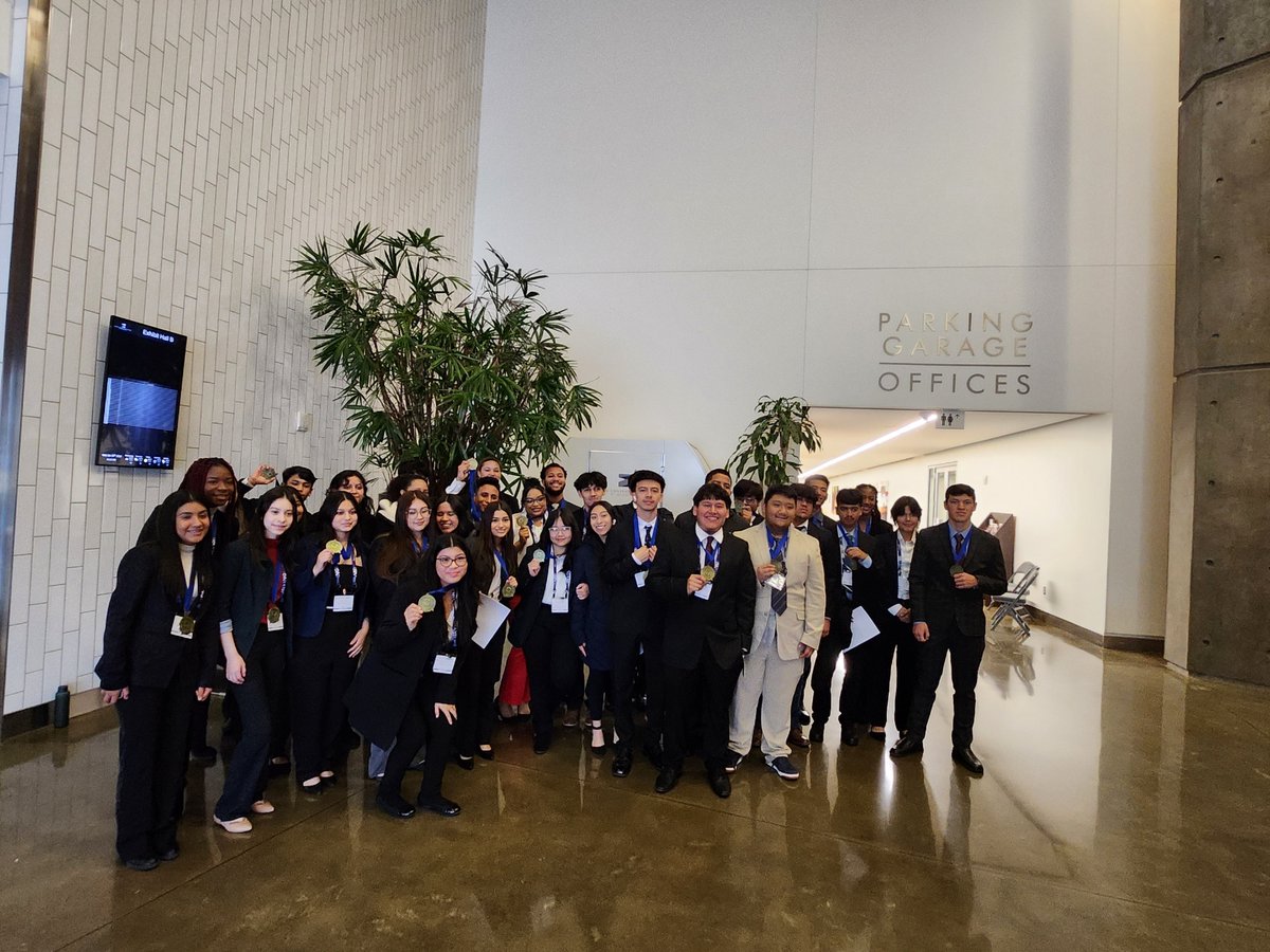 Nimitz High School DECA tweet media