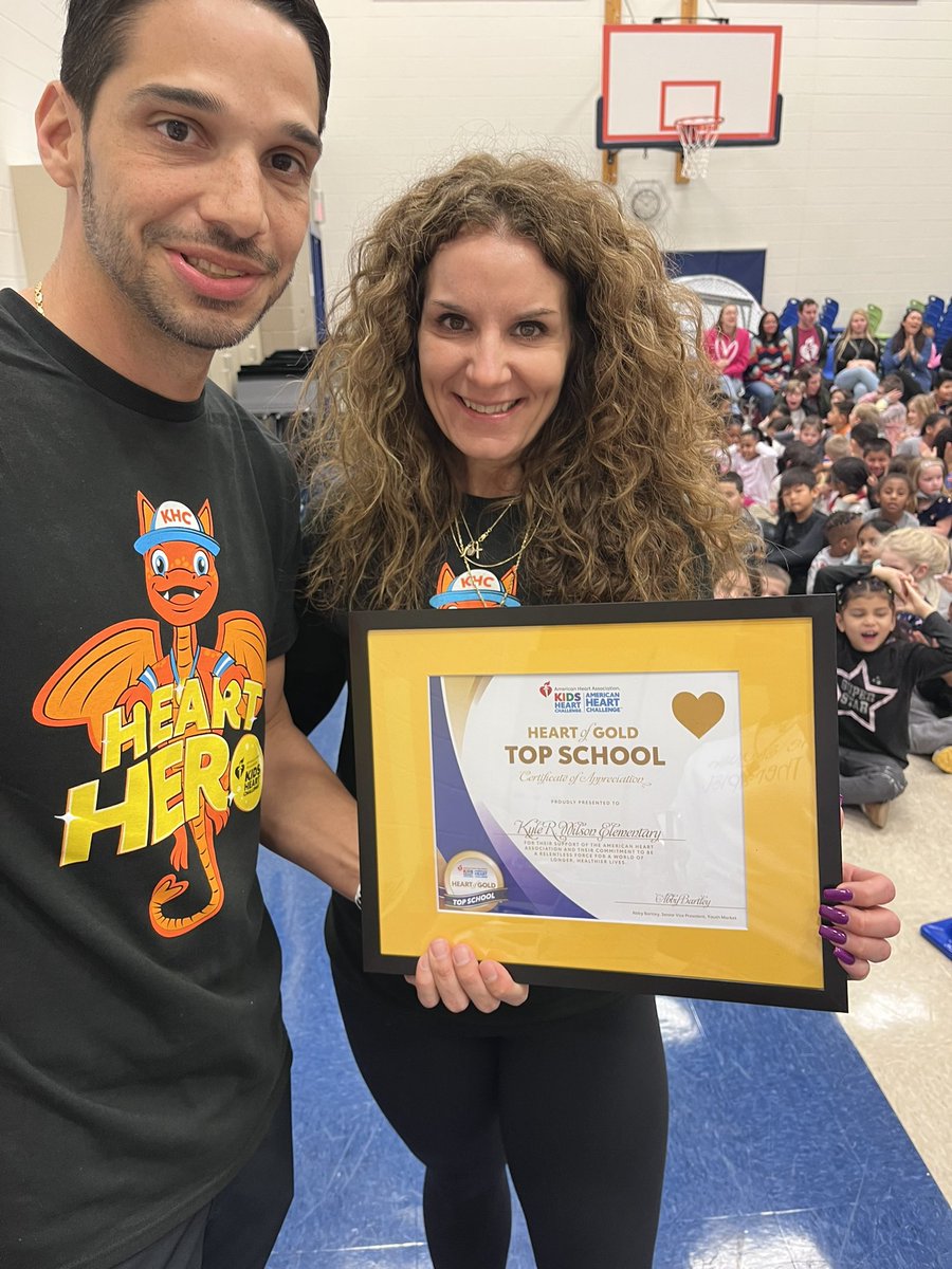 EpolitoMs's tweet photo. Let’s make it another great year! Join our team and help us crush our goals at Kyle Wilson! https://t.co/EyNc7YOvF8 #top25 @KidsHeartChall @KyleRWilsonES https://t.co/w66SJDcSeC