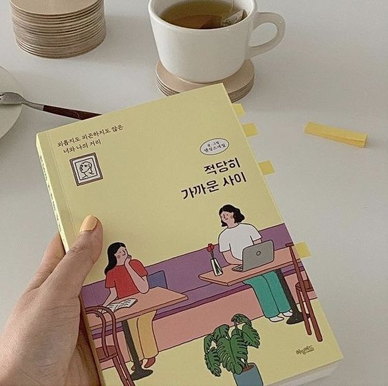 etherealdior's tweet photo. books, books, books https://t.co/2CZtcWNWvG