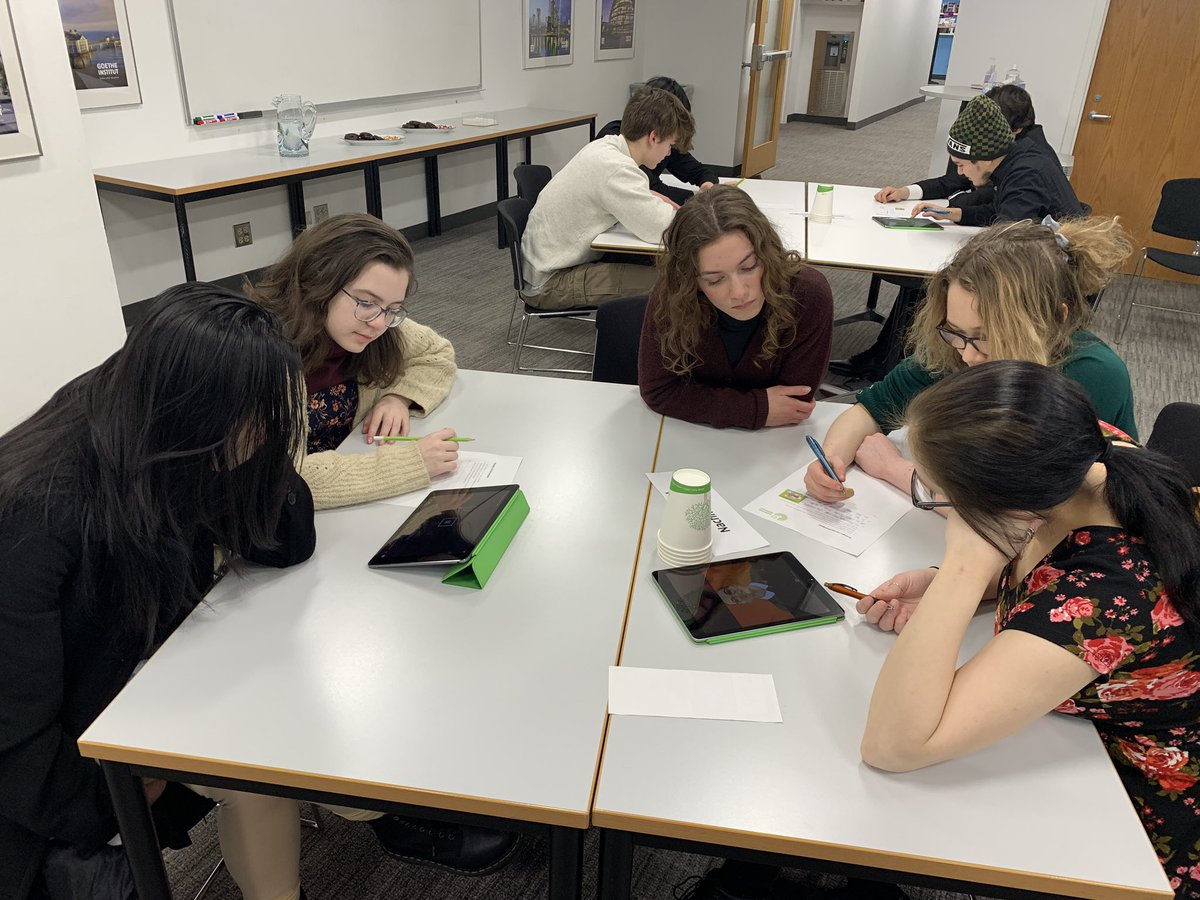 Karen Calvert tweet media