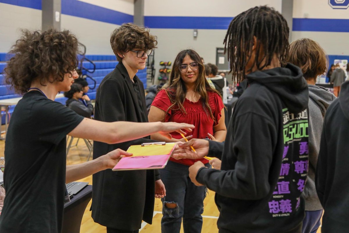 Dickinson ISD on Twitter "Dickinson ISD hosted the Career and