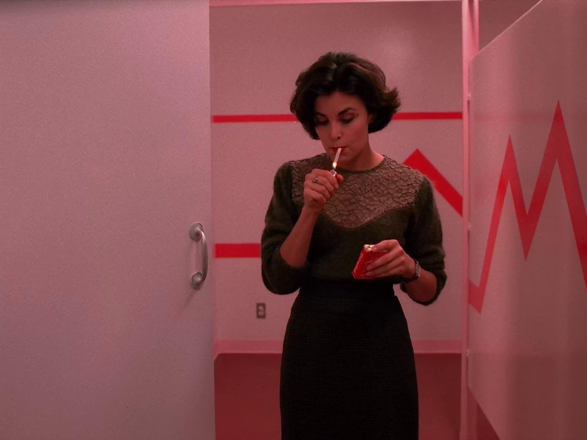 Happy birthday to the amazing Sherilyn Fenn, whom I love with all my heart 