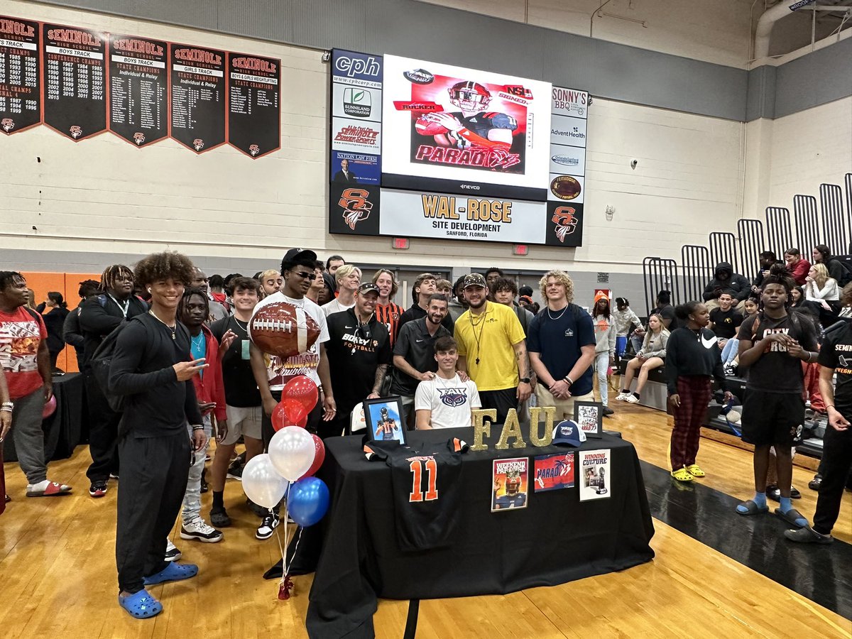 rucker_luke's tweet photo. Thank you to all of my coaches and teammates that helped me get to this point. I am grateful for you all. Blessed to have been a part of the Seminole High School Family🧡🖤
@elodge4 @Coach_Graff29 @Coach_Monte100 @DEvans345 @CoachHoun @coachdalton68
@Woody_Cox @CoachHarrisSHS https://t.co/mzUySxYdB1