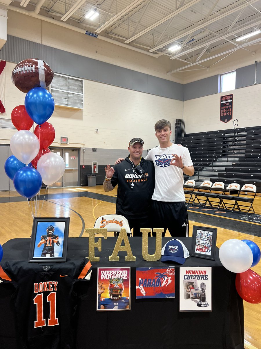 rucker_luke's tweet photo. Thank you to all of my coaches and teammates that helped me get to this point. I am grateful for you all. Blessed to have been a part of the Seminole High School Family🧡🖤
@elodge4 @Coach_Graff29 @Coach_Monte100 @DEvans345 @CoachHoun @coachdalton68
@Woody_Cox @CoachHarrisSHS https://t.co/mzUySxYdB1
