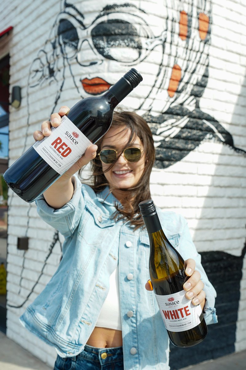 All you need is love... and a bottle of wine. ♥️🍷