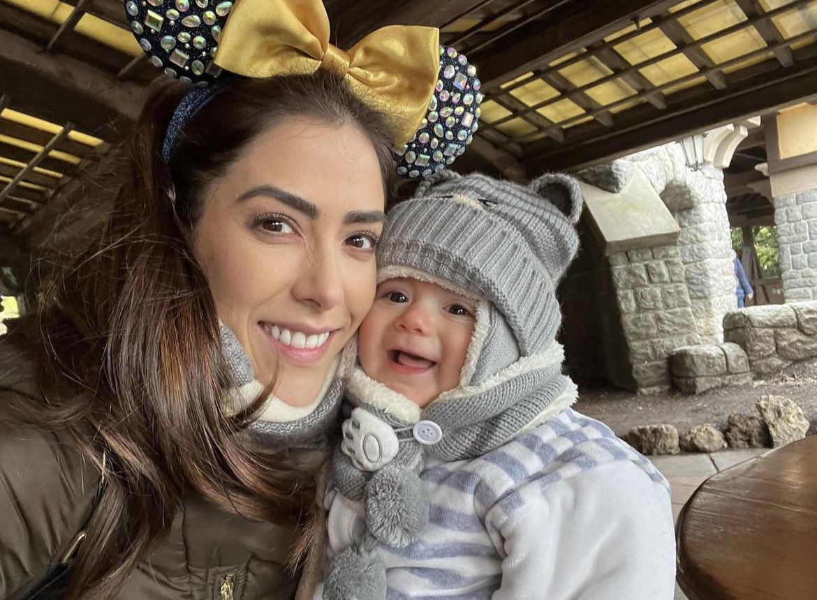 FWagsKids's tweet photo. Raul Alonso , Daniela , Arya and Ander Jimenez in Disneyland Paris ❤️
Pic: Daniela Basso
#rauljimenez #raulalonsojimenez #danielabasso #aryajimenez #anderjimenez #wolverhampton #wolverhamptonwanderers #wolverhamptonwanderersfc #wolverhamptonwags #wolverhamptonkids https://t.co/BEIgirVj49