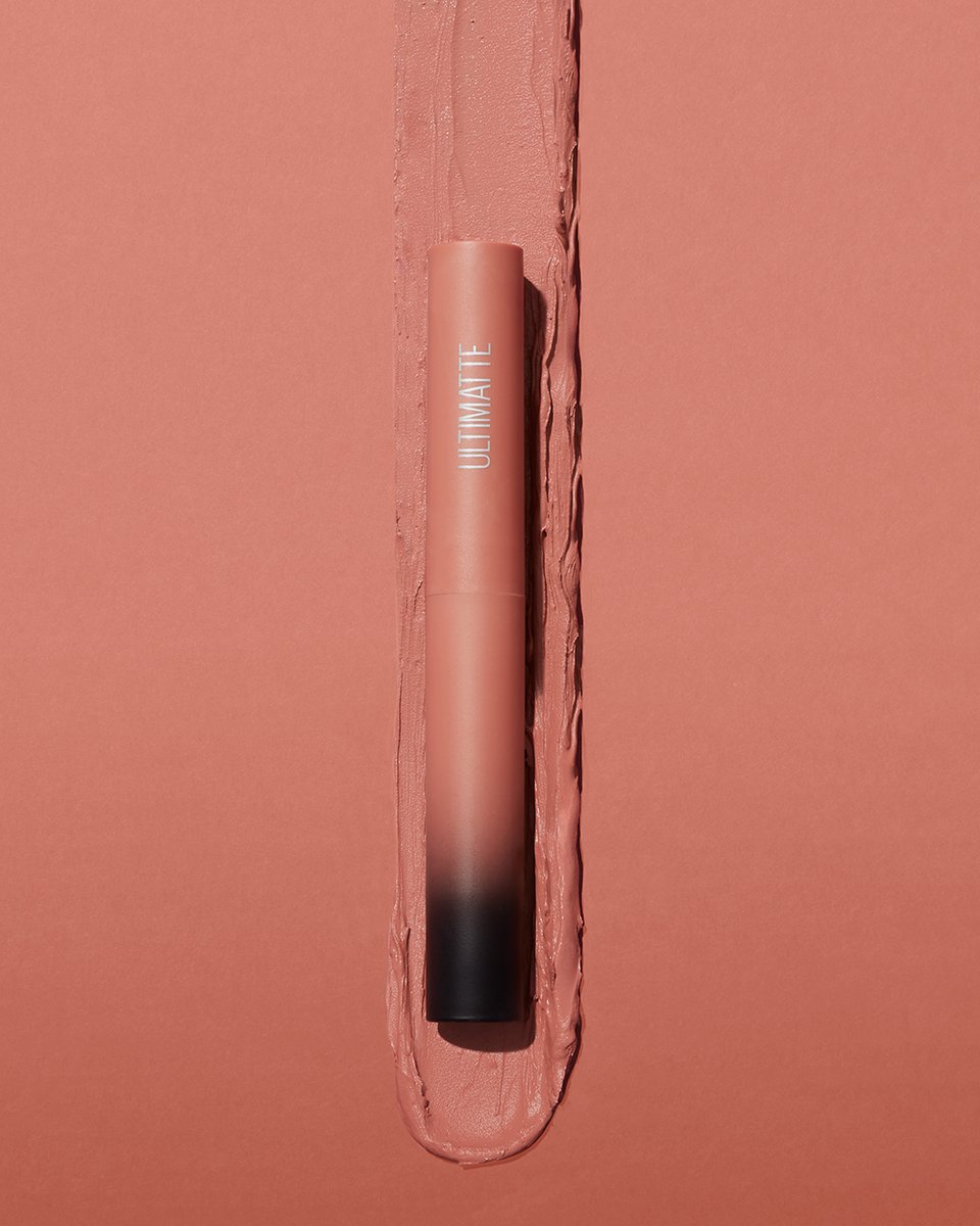 매트립이지만 발림성은 부드럽게!
블러링 젤 텍스쳐로 주름이나 각질 부각 NO!
하이 임팩트 피그먼트로 보이는 컬러 그대로!💄
#메이블린뉴욕 #얼티매트립스틱 ❤️
발림성이며 발색력까지 완벽한 #얼티매트 를 확인해 보세요~