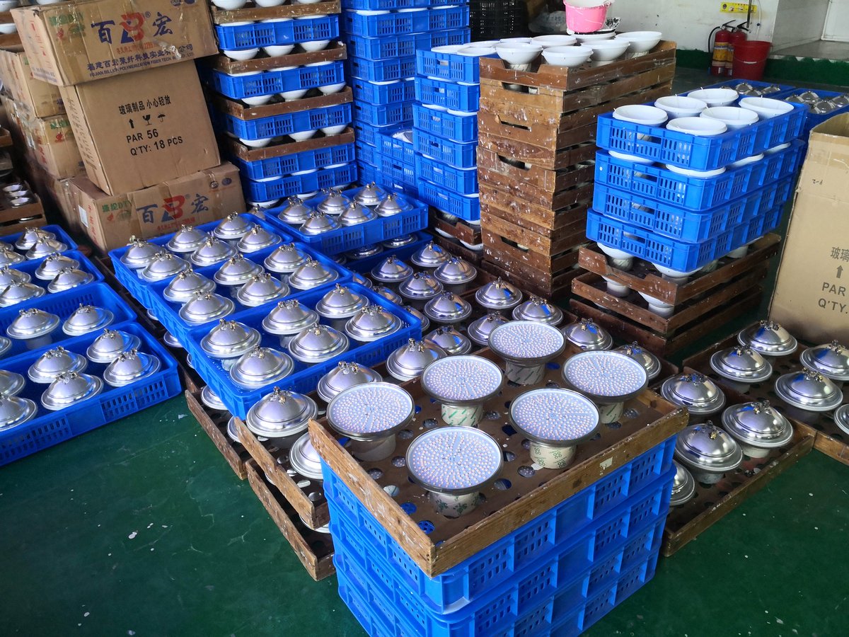 LightingMite's tweet image. We get back from Spring Festival and have started ing. Let's make progress, let's make difference! 
Welcome to order. 
Tel: +8613168568972
Web: mitelighting.com
#ledpoollights #poollightsfactory