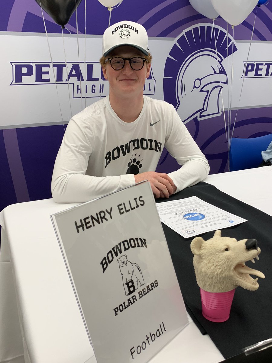 Great day at PHS today. Happy for and so proud of these kids. 
Kyle is going to Hawaii Pacific to play Golf
Hollie is going to Georgetown to play Softball
Henry is going to Bowdoin to play Football
#PDPreps #Petk12 #Petaluma