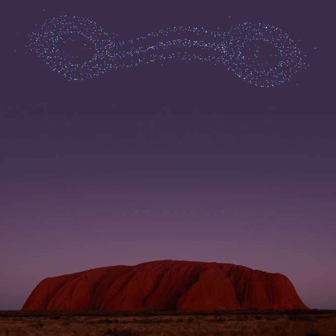 Oh, Uluru, you light up our lives 💫  Witness ancient Anangu storytelling come to life with state-of-the-art<a href="/tag/comeandsaygday"class="tags"><span>#comeandsaygday</span></a><a href="/tag/seeuluru"class="tags"><span>#seeuluru</span></a>